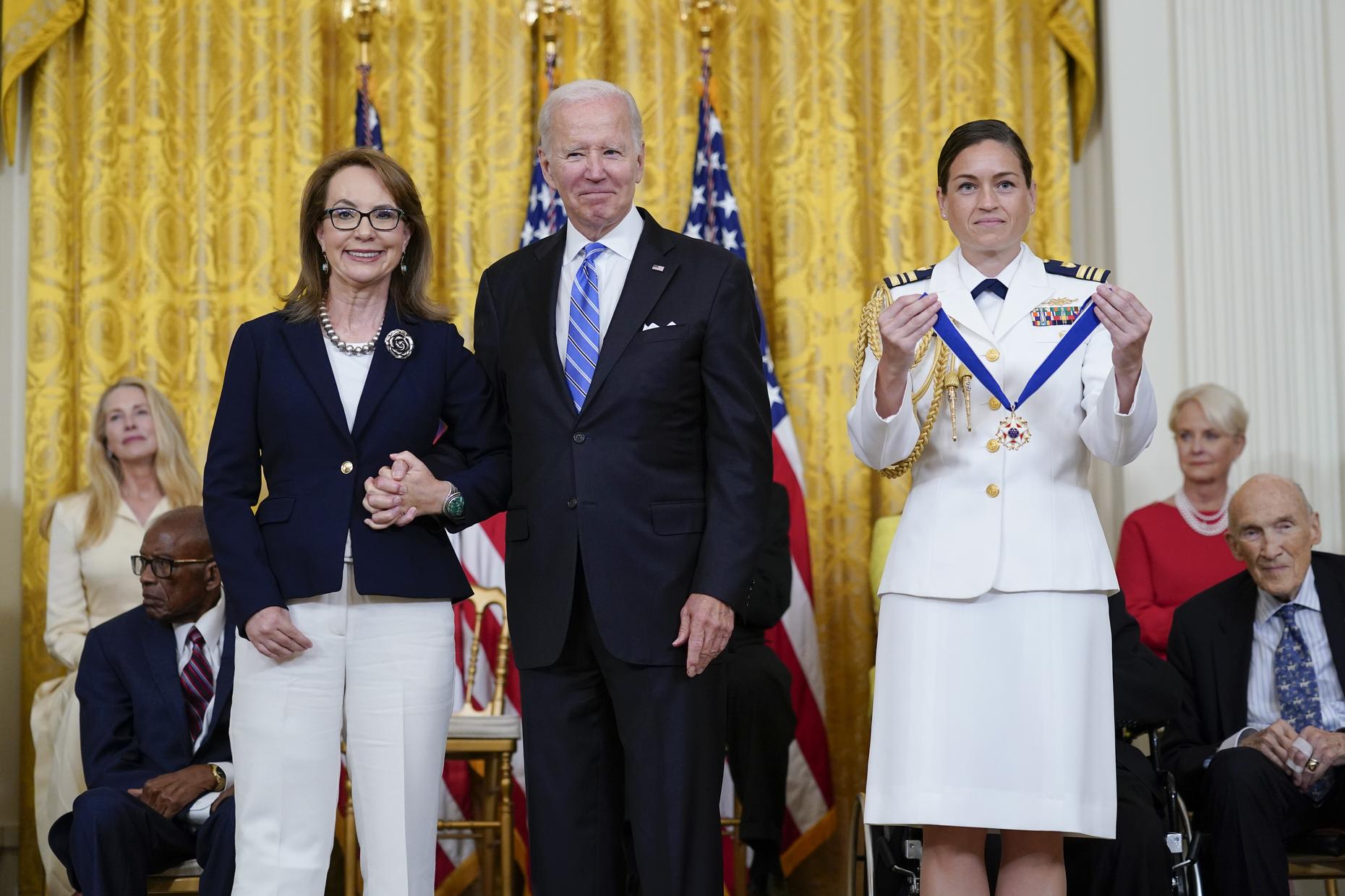 Gabby Giffords Won T Back Down Directors Betsy West And Julie Cohen