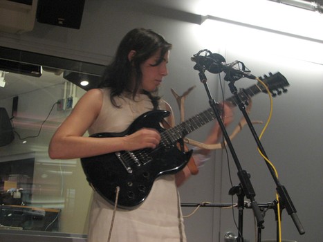 Snowblink (Daniela Gesundheit) and Luxury Pond (Dan Goldman) perform with Caley Monahon-Ward in the WNYC Studio on Spinning On Air with David Garland