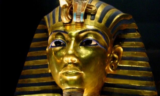 The famous mask from Tutenkhamun's tomb. 