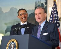 WASHINGTON - APRIL 29: U.S. Sen. Arlen Specter (D-PA)(R) and U.S. President Barack Obama 
