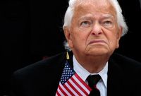  Sen. Robert Byrd (D-WV) looks towards a passing airplane as he takes part in a 9/11 remembrance ceremony at the U.S. Capitol September 11, 2008 in Washington, DC.