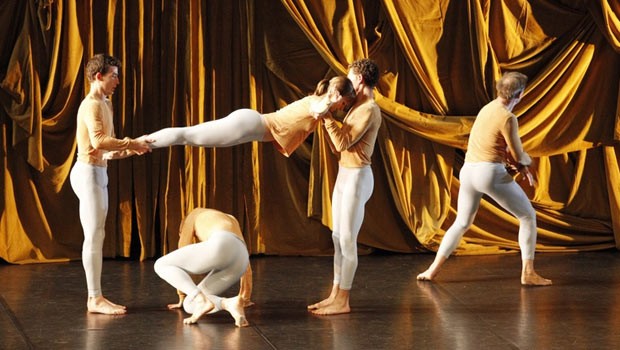 Merce Cunningham Dance Company performing at la Comédie de Clermont in November 2010.