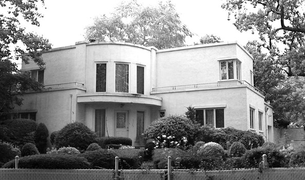 Beech Court (residential grouping), particularly Nos.3 and 10 Beech Court (houses), N of 14th Ave. bet. College Point Blvd. and 121st St.