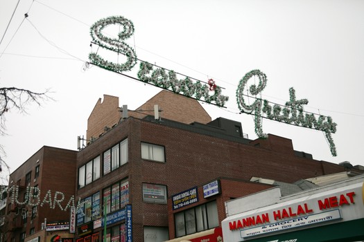 Jackson Heights celebrates the Muslim holiday of Eid al-Adha with salutations: 