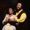 Kathleen Battle performes with Luciano Pavarotti in 'L'Elisir d'Amore.'