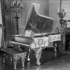 The 1903 'gold' Steinway piano.