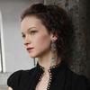 Hilary Hahn's newest project is called In 27 Pieces: The Hillary Hahn Encores.