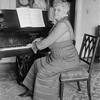 Teresa Carreño playing piano in 1917, her final year alive. Play on until the end!