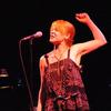 Lauren Ambrose and the Leisure Class