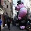 Protesters put up a inflated pig outside the home of Cablevision director Vincent Tese, claiming the company engaged in union busting. 