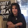 Alice Cooper Adds a Bit of Rock to a Cornerstone of the Classical Rep 