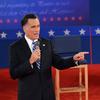 US President Barack Obama and Republican Presidential nominee Mitt Romney debate on October 16, 2012 at Hofstra University in Hempstead, New York.