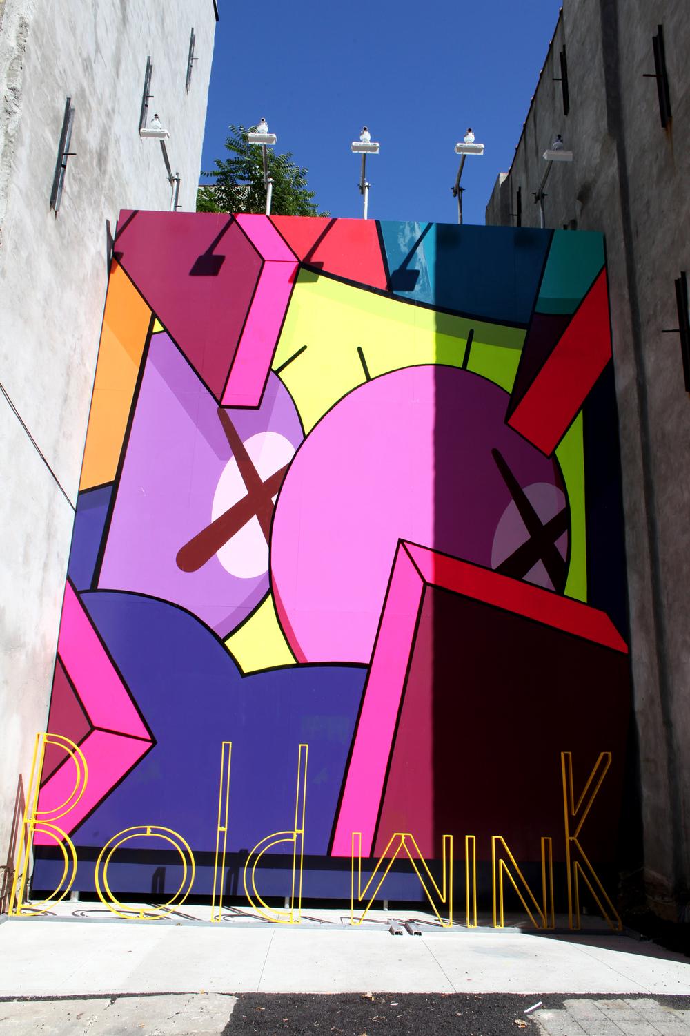 アート・デザイン・音楽 BROKEN WINDOWS GRAFFITI NYC KAWS WEST BROKEN WINDOWS GRAFFITI NYC KAWS WEST FC