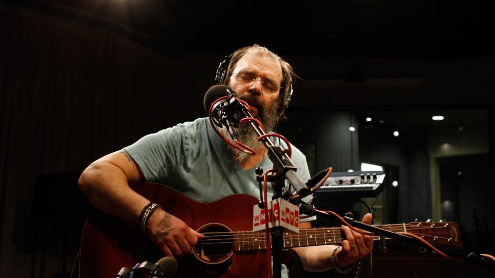 Steve Earle Crafting Aching Yet Uplifting Folk Songs For Five Decades Soundcheck Wnyc Studios