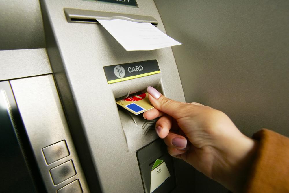 Как правильно снимать деньги Bank Revenue for Overdraft Fees On the Rise The Takeaway WNYC