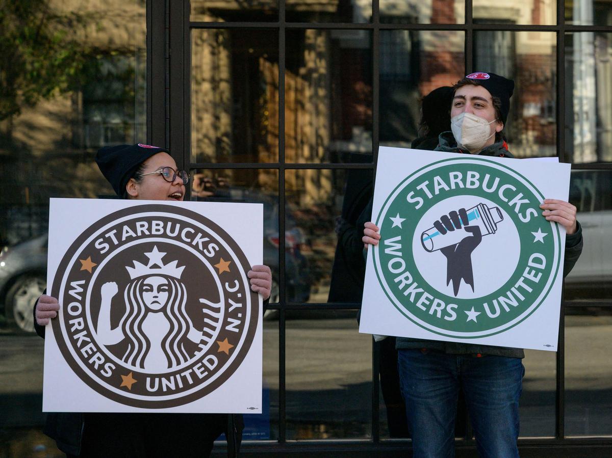 Starbucks workers form their 1st union in the U.S. in a big win for labor :  NPR