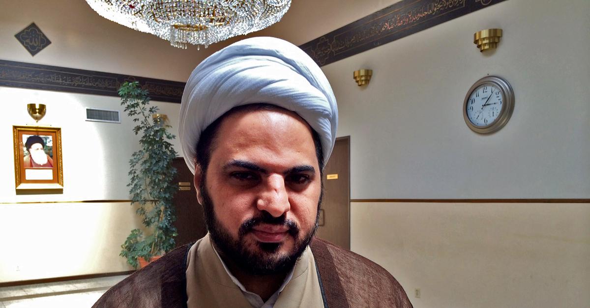 Qishloq qizlari porno suratlarda kokraklarini korsatishadi