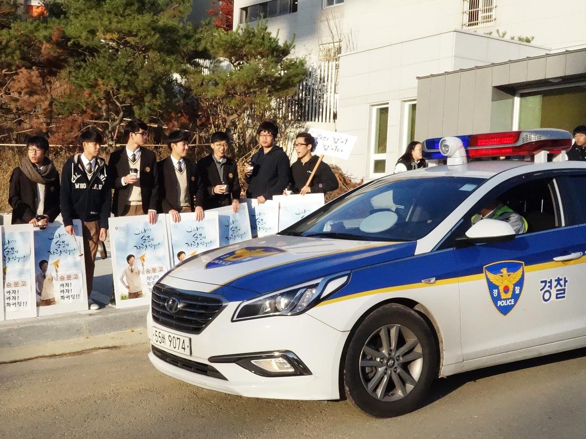 Полицейские машины в Корее