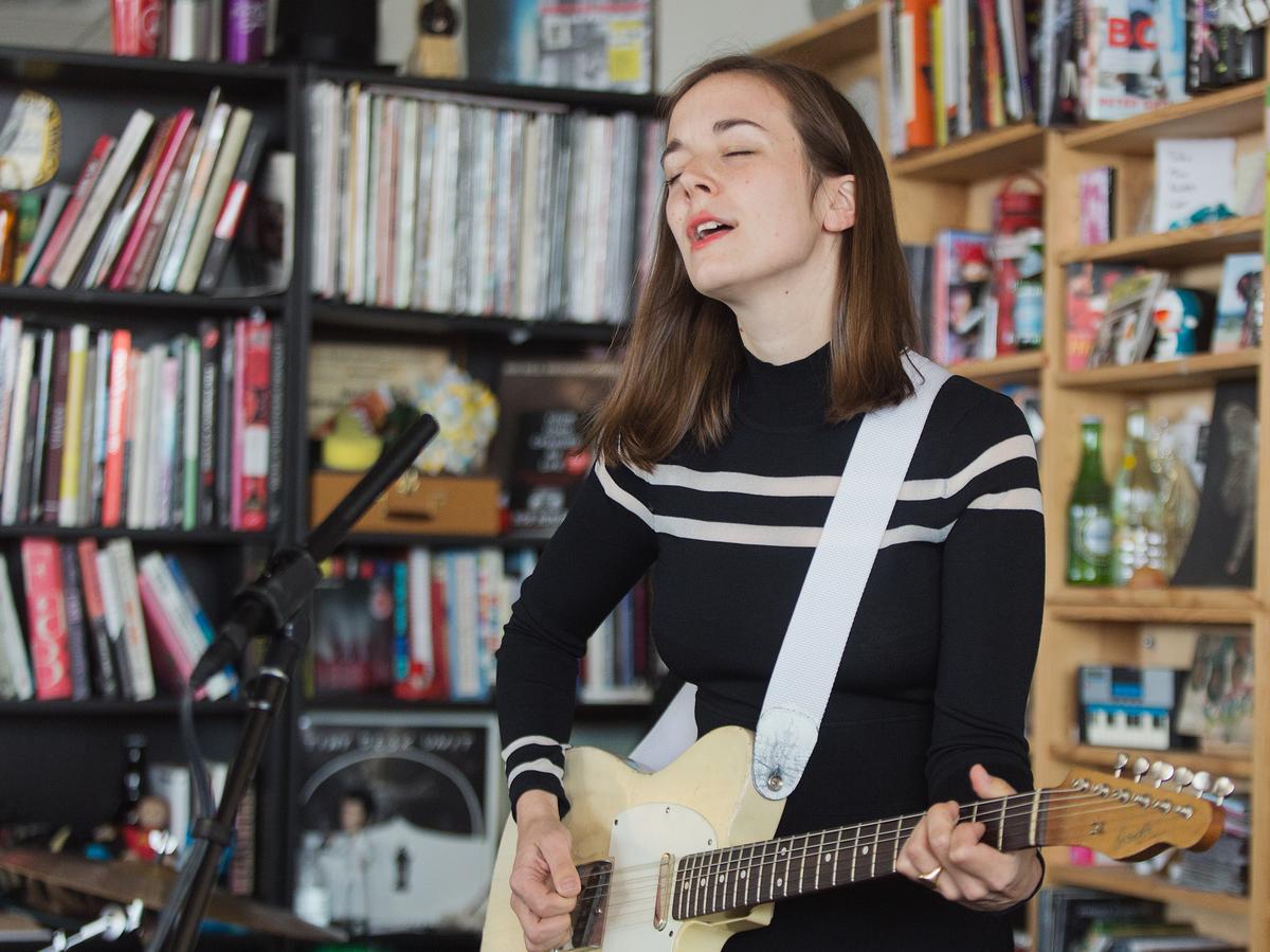 Desk concert. Margaret Glaspy. Taylor Swift: NPR Music tiny Desk Concert Video.