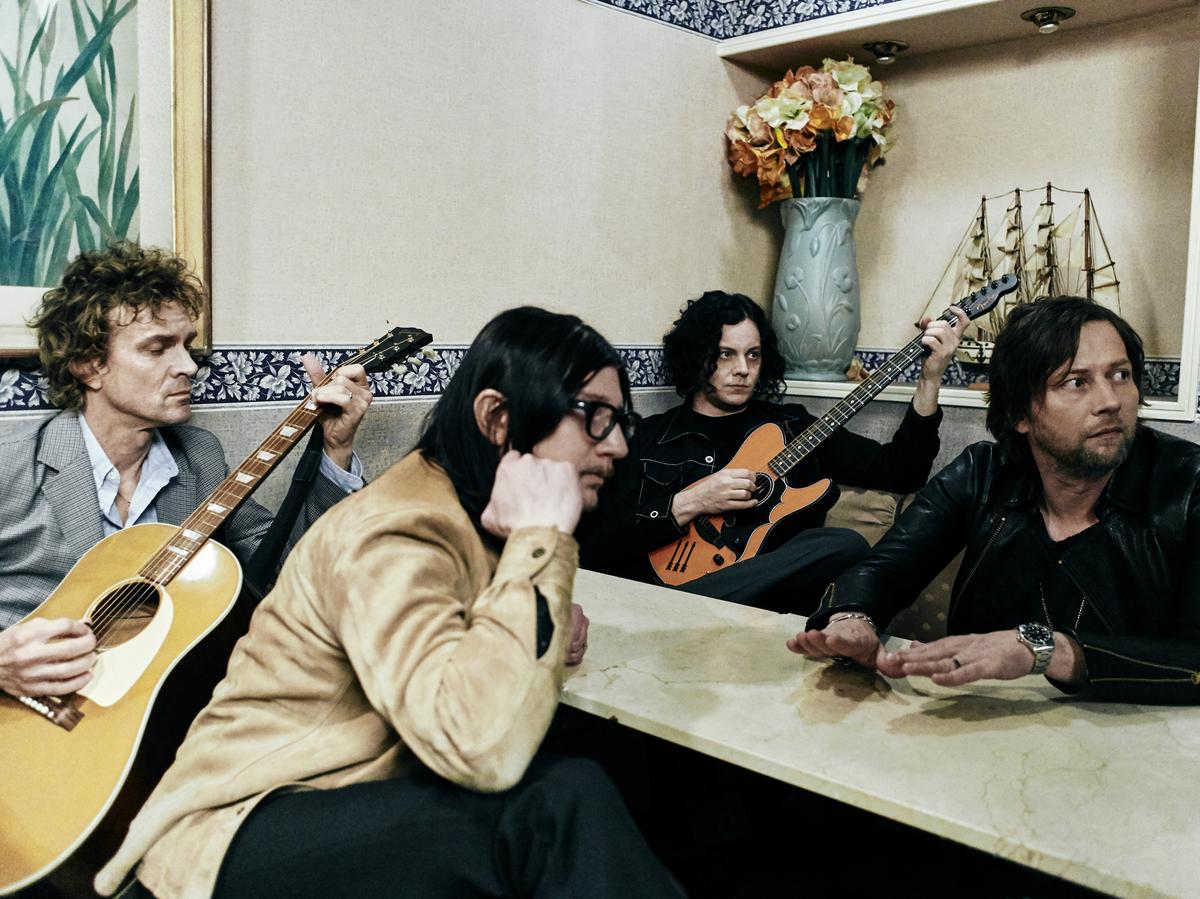 Stranger me. Группа the Raconteurs. The Raconteurs. Jack White and Josh homme. Raconteurs "help us stranger".