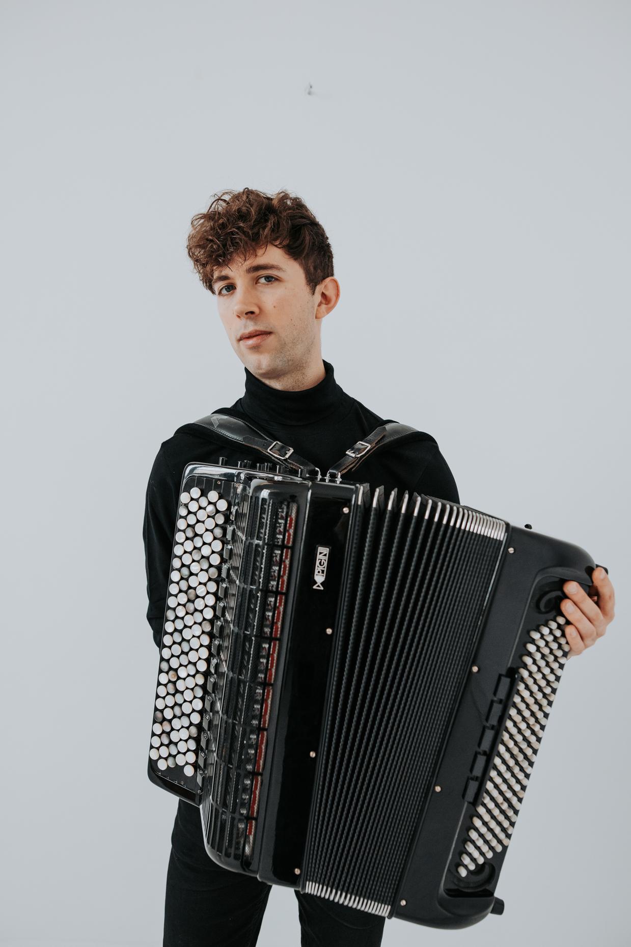 4816, With Iwo Jedynecki | New Sounds | WNYC Studios