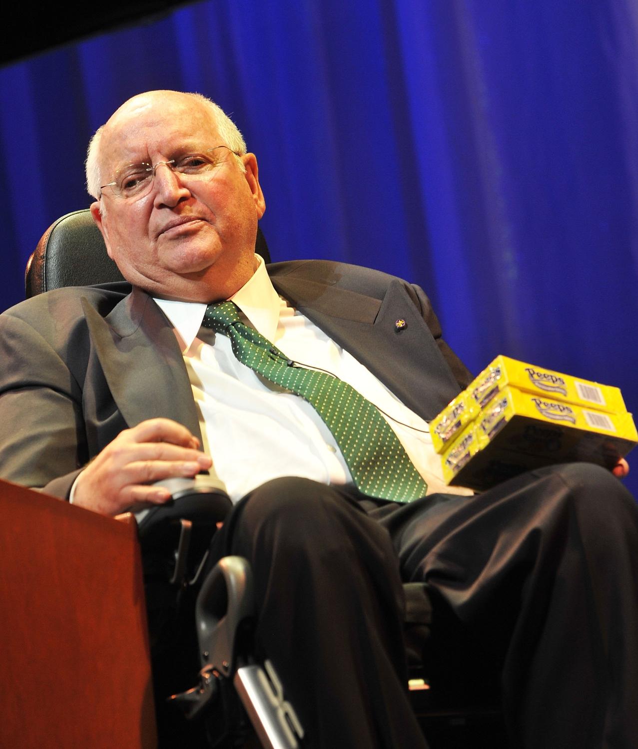 Architect Michael Graves Transformed Ordinary Architecture and Objects