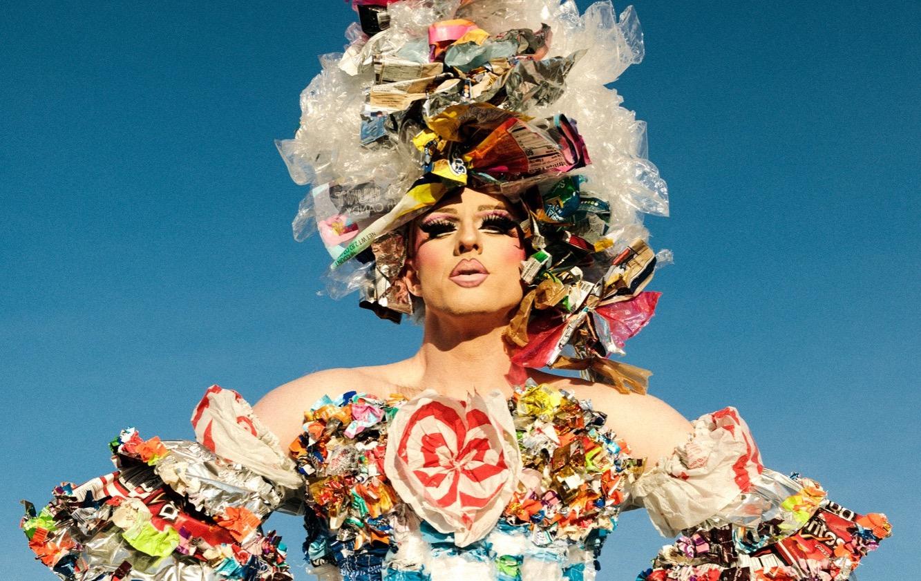 Science Advisor Resigns, COVID Drug Treatments, Science Drag Artists. Feb 11, 2022, Part 1