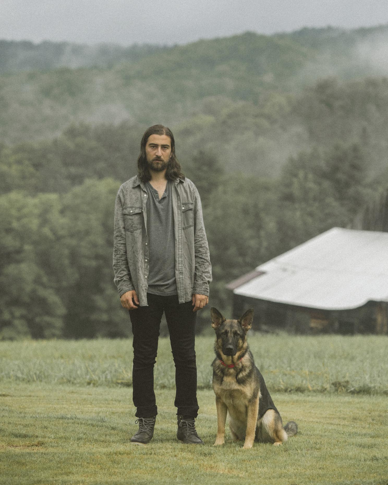 Best New Artist Nominee Noah Kahan Performs 'Stick Season' (Listening Party)