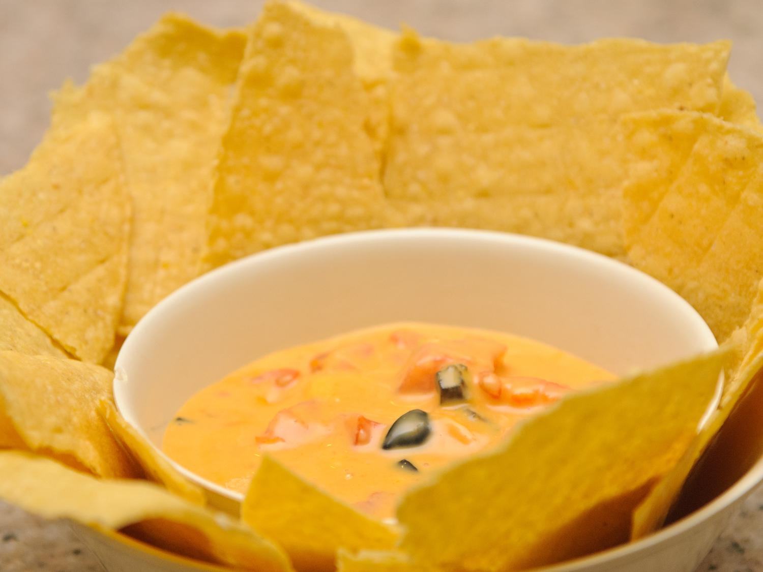 Calls Is It Wrong To Eat String Cheese Without Peeling It Into Strings? The Sporkful WNYC