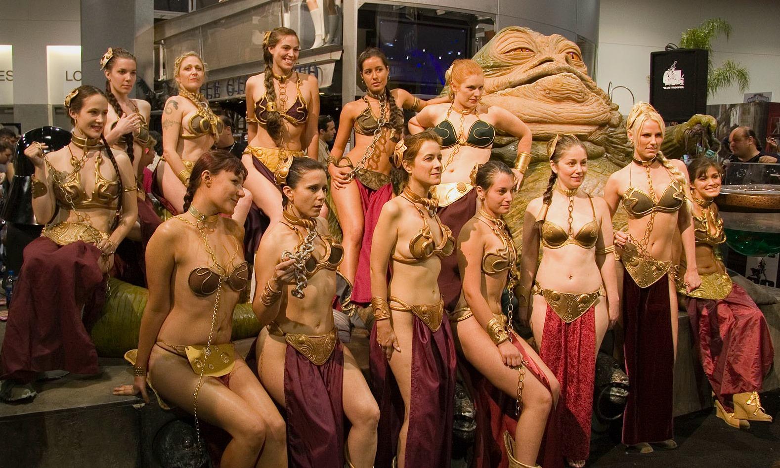 goochelaar de jouwe Ongunstig Is It Time to Hang up Princess Leia's Gold Bikini? | Studio 360 | WNYC