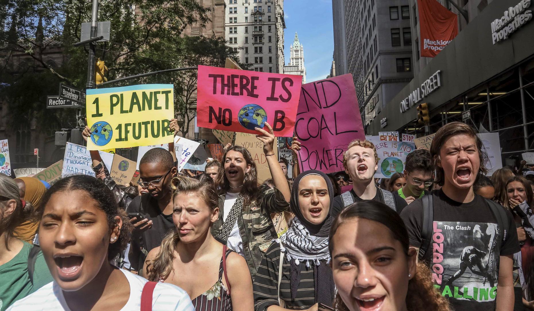 The Genius of Earth Day: How a 1970 Teach-In Unexpectedly Made the First  Green Generation