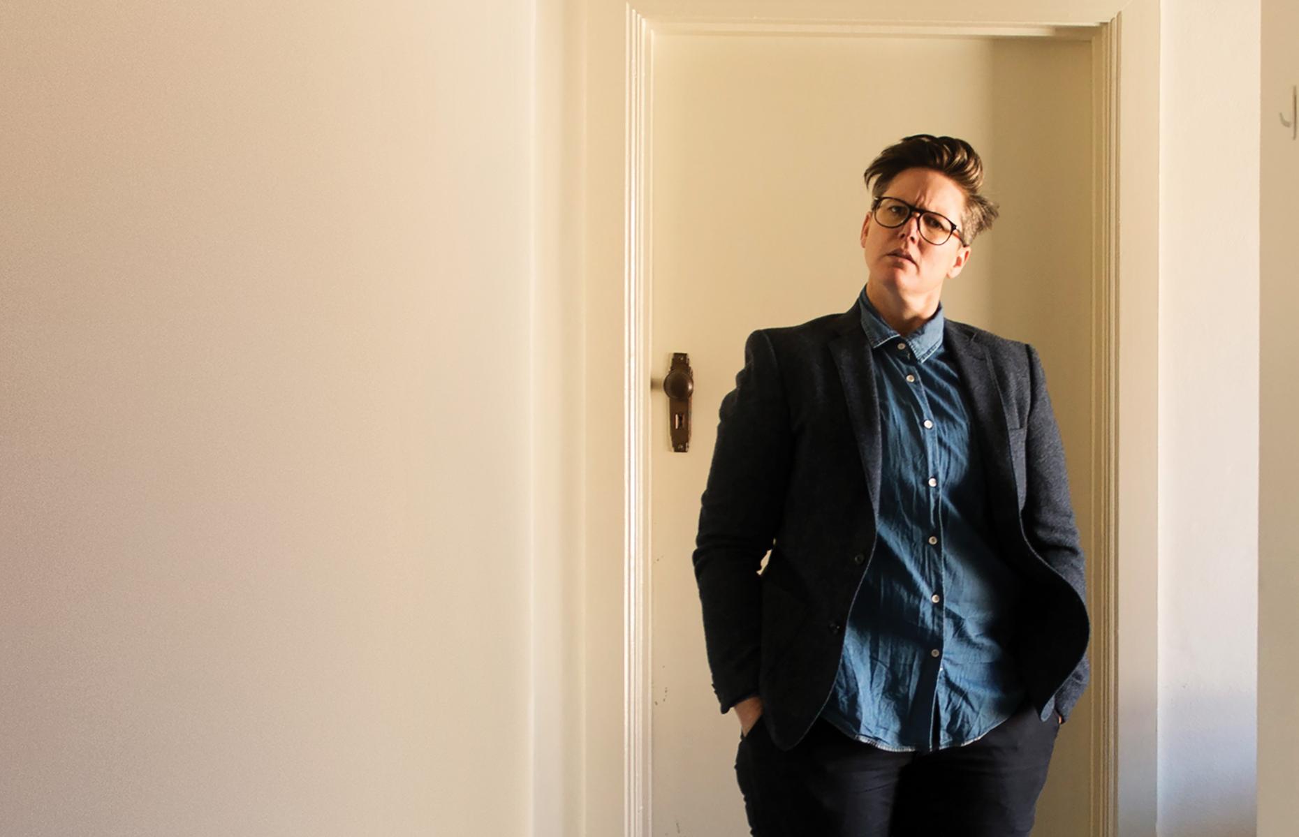 Review Hannah Gadsby's StandUp Show 'Douglas' Is a Winning FollowUp