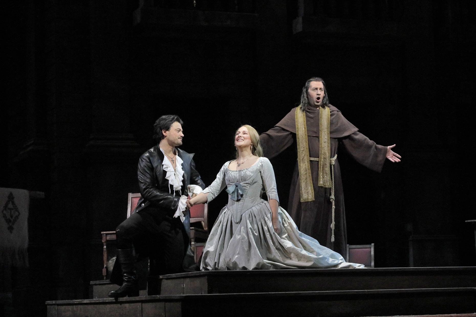 Review Metropolitan Opera's New 'Romeo et Juliette' Operavore WQXR