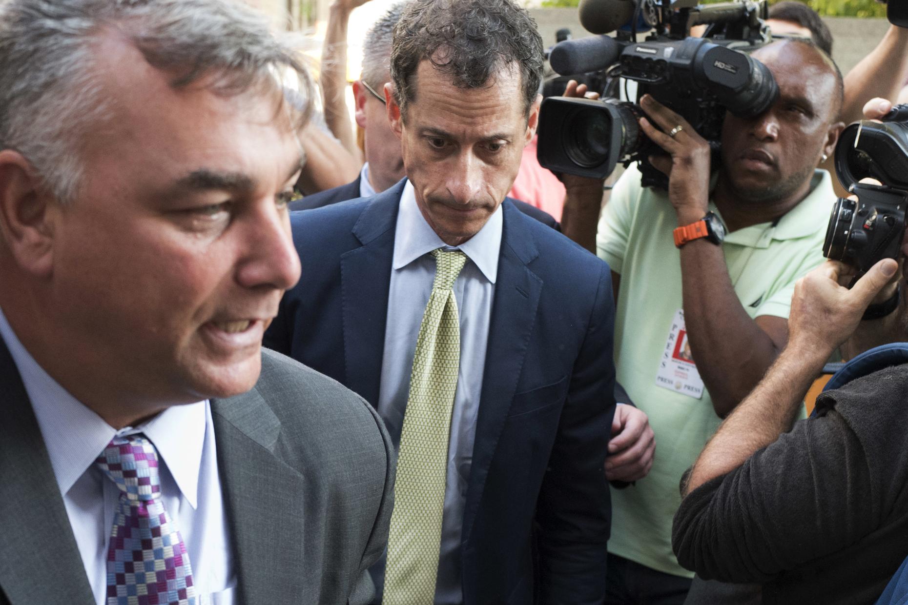 Anthony Weiner Sentenced To 21 Months In Prison For Sexting Wnyc 1059