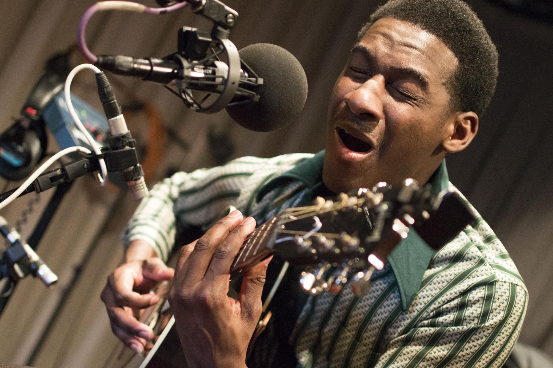 Leon Bridges Polishing The Golden Era For A New Generation