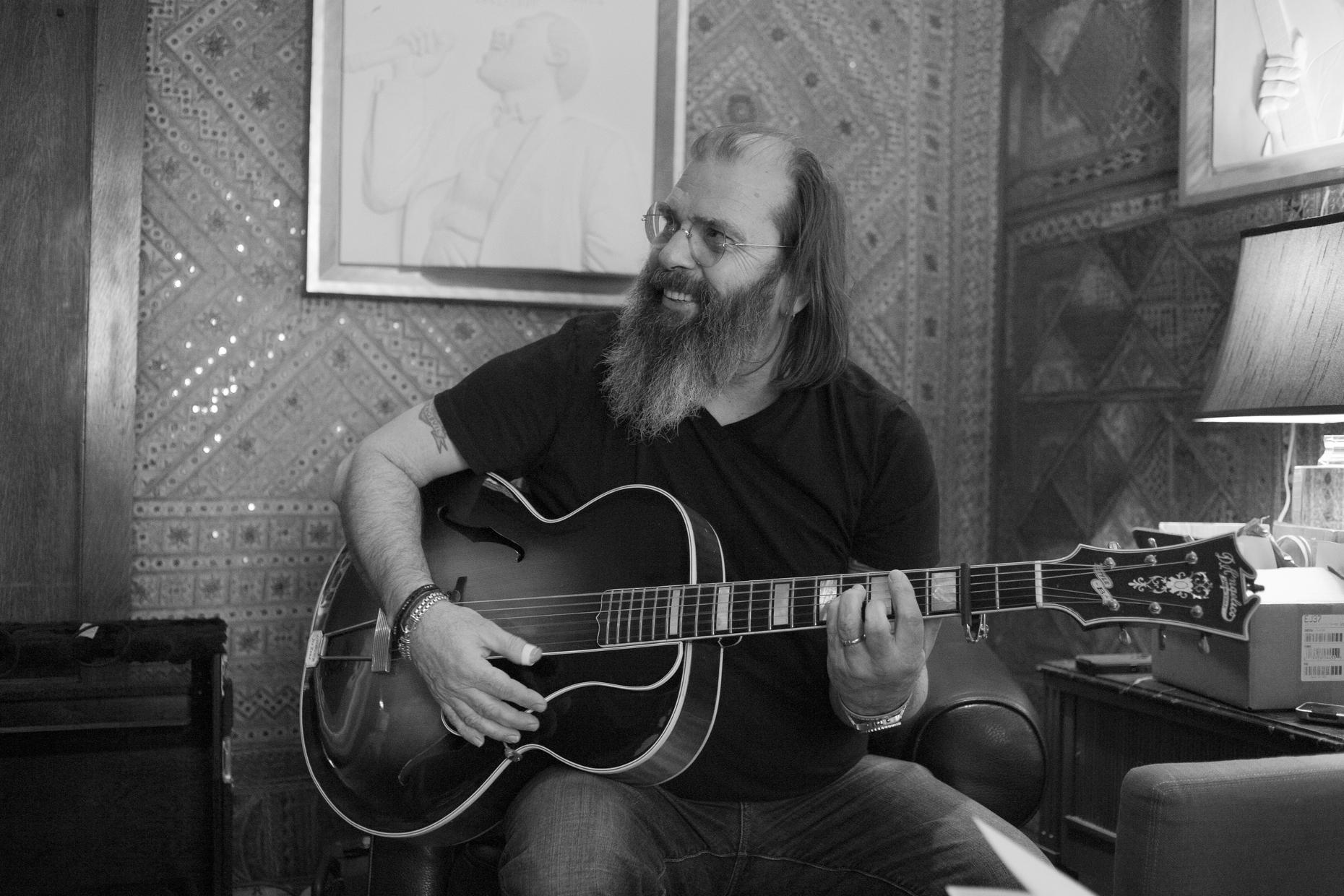 Steve Earle's Blues with Benefits Soundcheck New Sounds