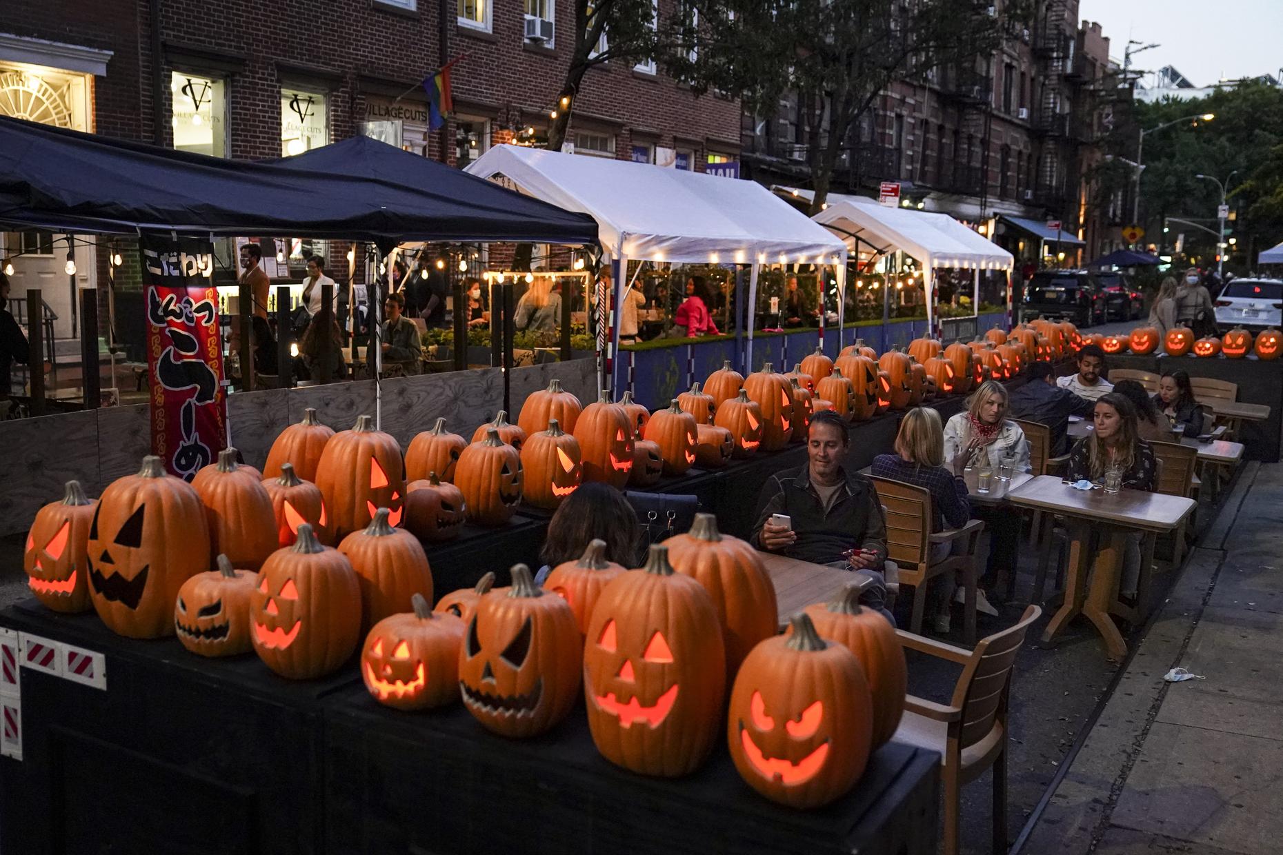 Halloween Edition Brooklyn Trolley Tour, CHVRCHES, 'Reprieve', Scary