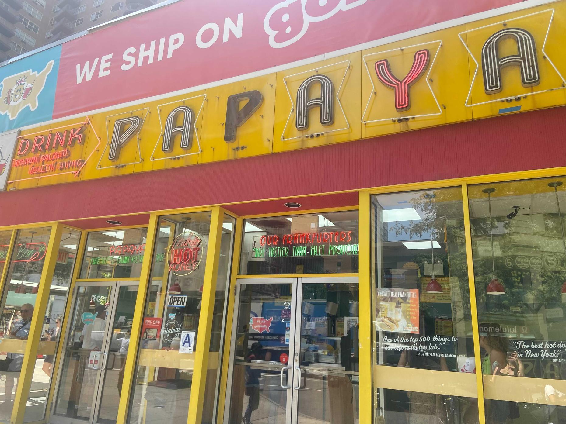 Hot dog aficionados flock to Upper East Side mainstay Papaya King