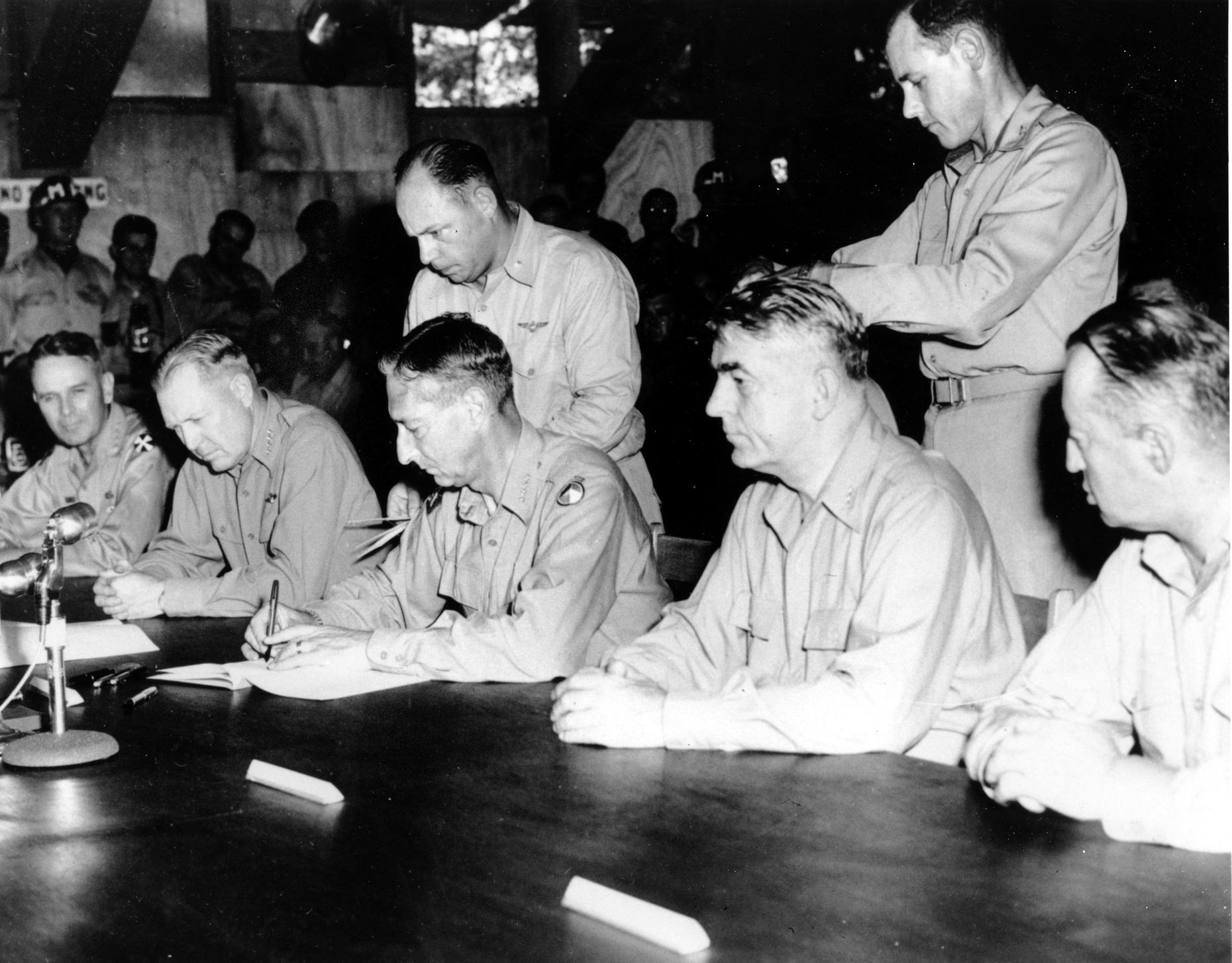 Мировая в конце переговоров. Перемирие в Корее 1953.