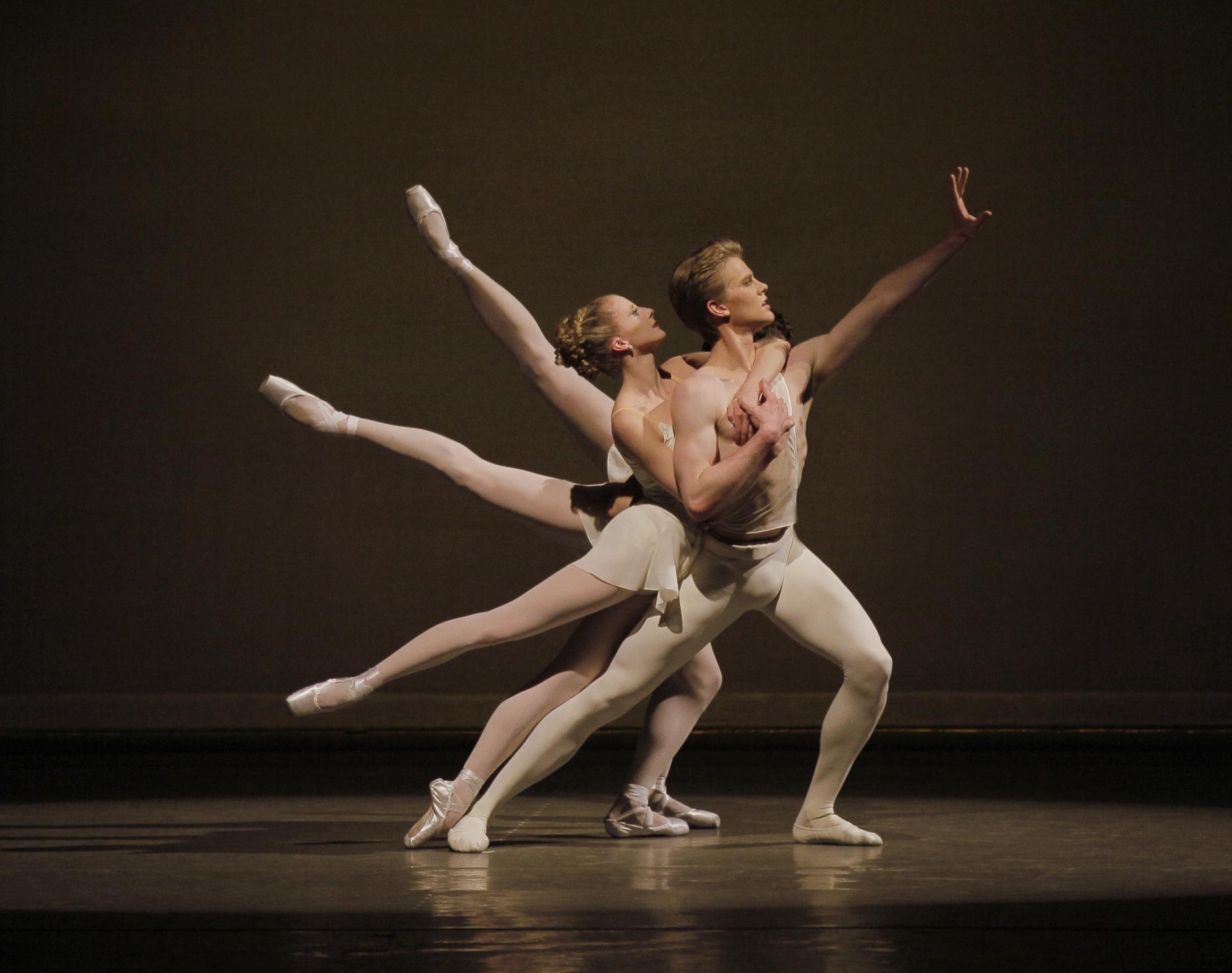 New york ballet. Аполлон Мусагет балет. Аполлон Мусагет балет Баланчин. Аполлон и Дафна балет. Аполлон Мусагет балет Дягилев.