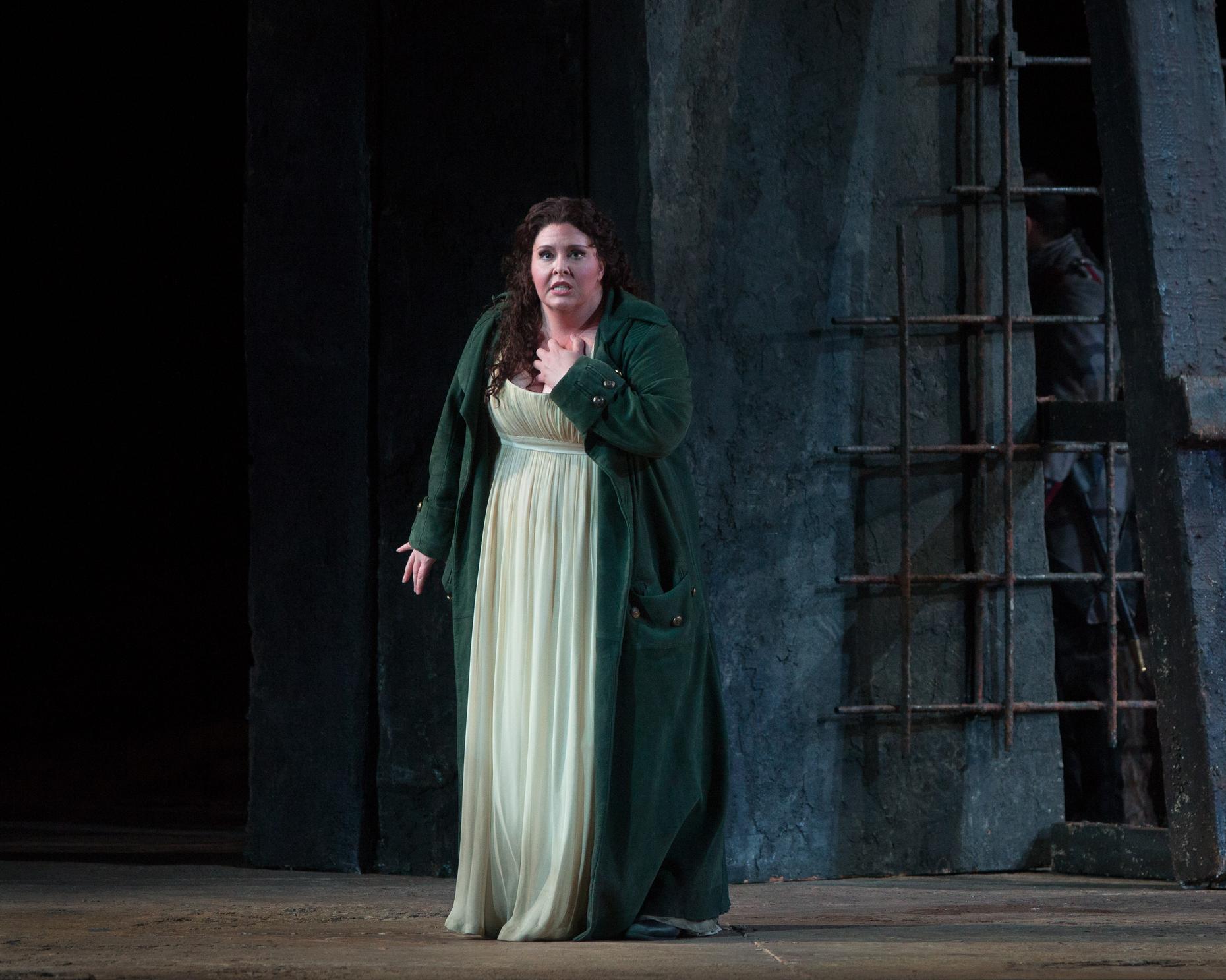 Angela Meade Stars in Verdi's 'Il Trovatore' | Metropolitan Opera