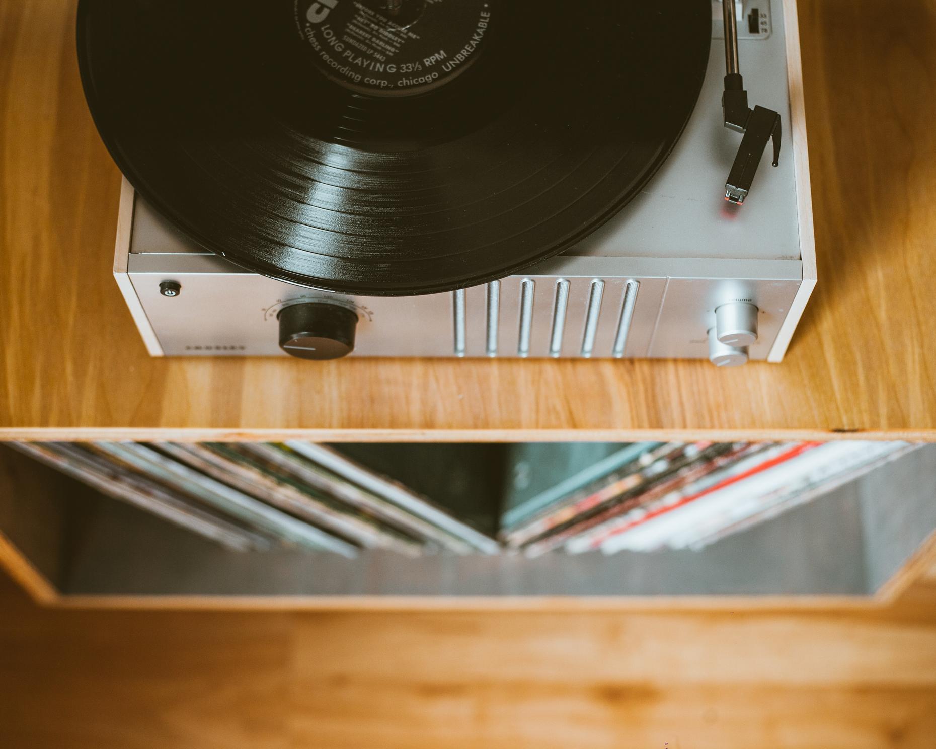 Why There Are So Many Cheap Classical Records (And Why You Should Maybe Them | WQXR WQXR