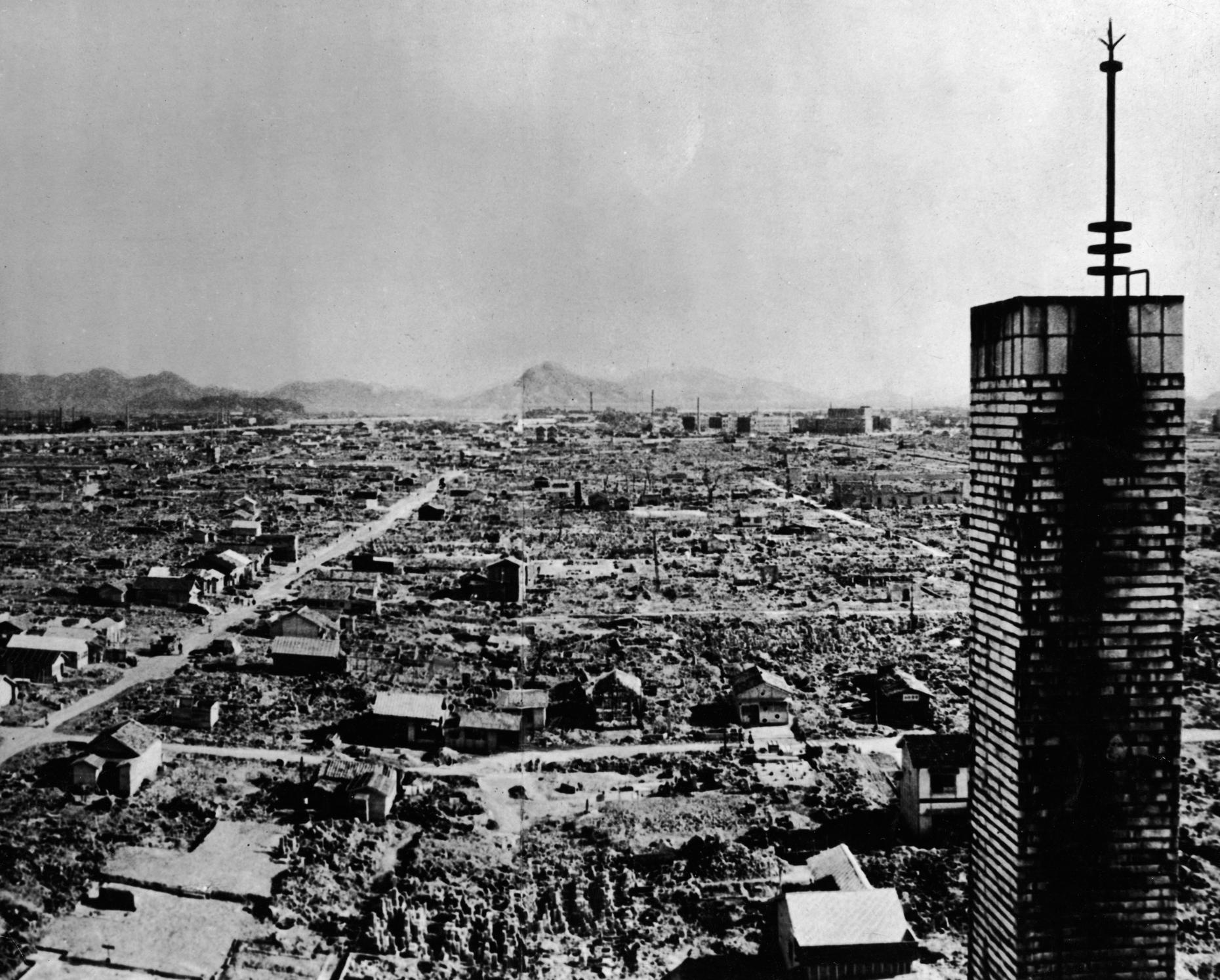 Covering the First Atomic Bombs