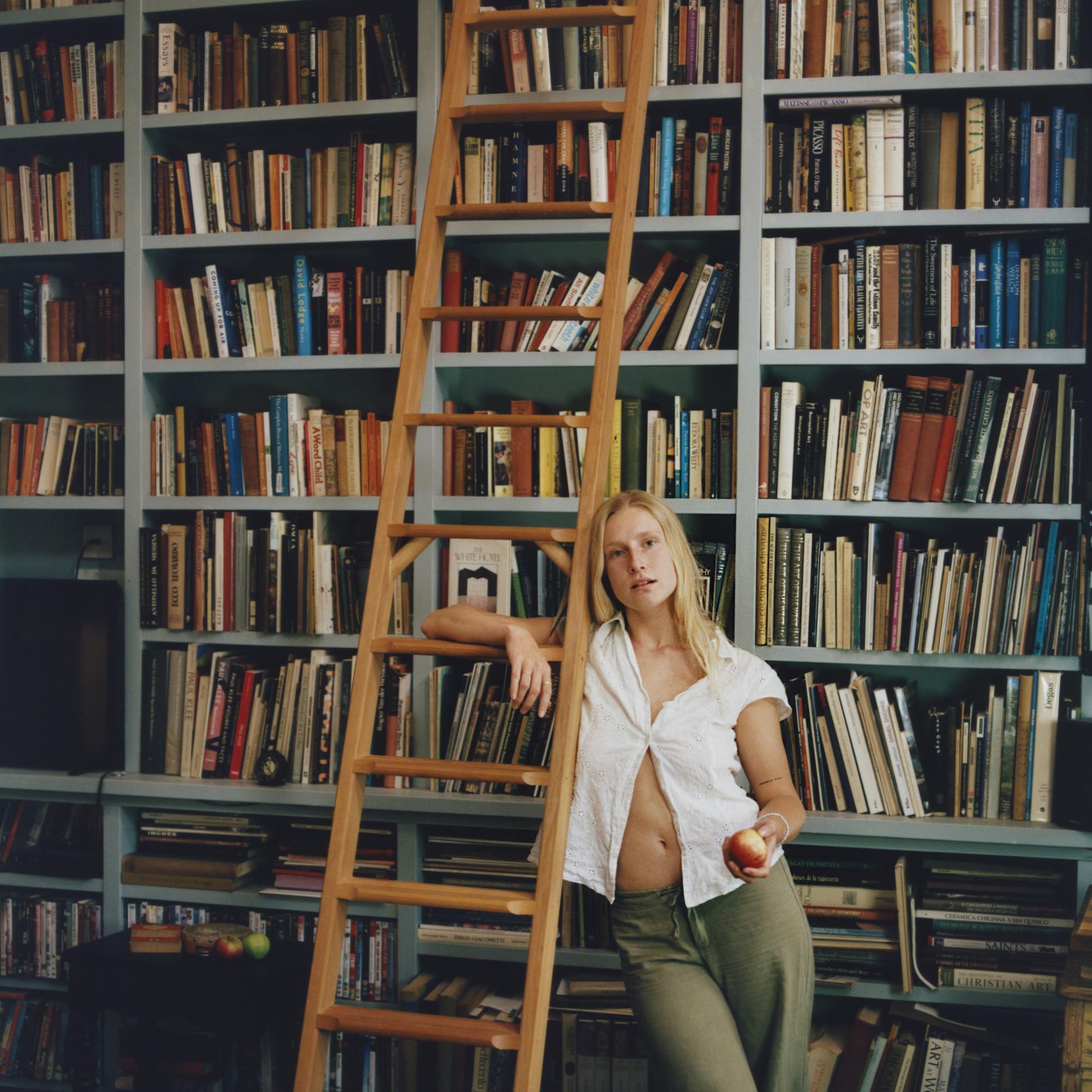 Billie Marten's Valentine Blues for Public Song Project 2024