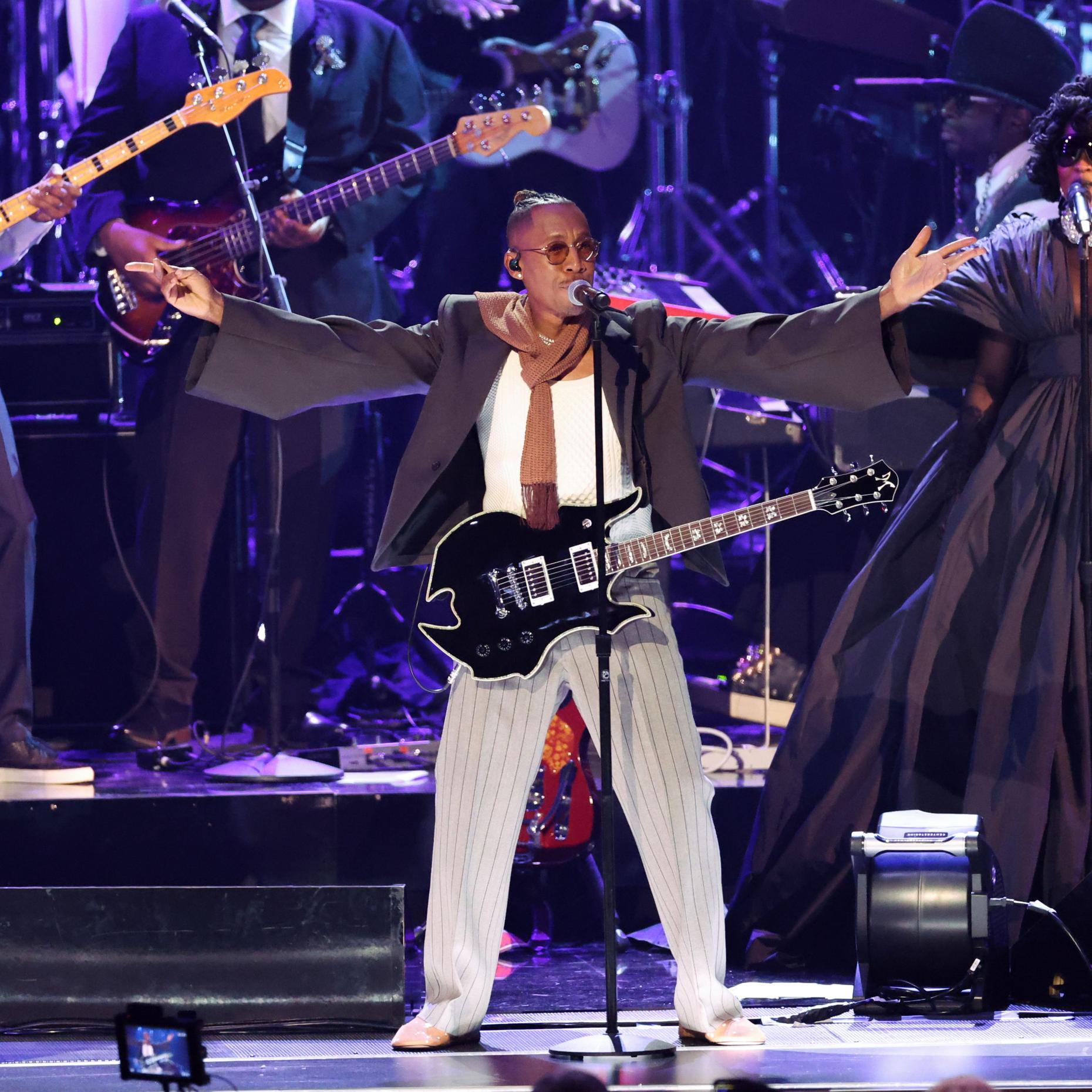 blues preacher electric guitar fishing hook Luke Specifically designed for saltwater use Raphael Saadiq on His Oscar