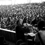  Protesting pupils use the Regina Mundi Church as a refuge during the student uprising on June 16, 1976 in Soweto in Johannesburg, South Africa.