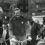 1971 Mayor John Lindsay at Bike for a Better City rally
