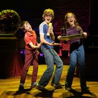 Oscar Williams, Zell Steele Morrow, and Sydney Lucas in 'Fun Home'