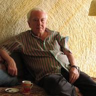  Robert Ashley