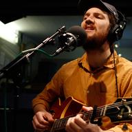 Blake Mills performs in the Soundcheck studio.